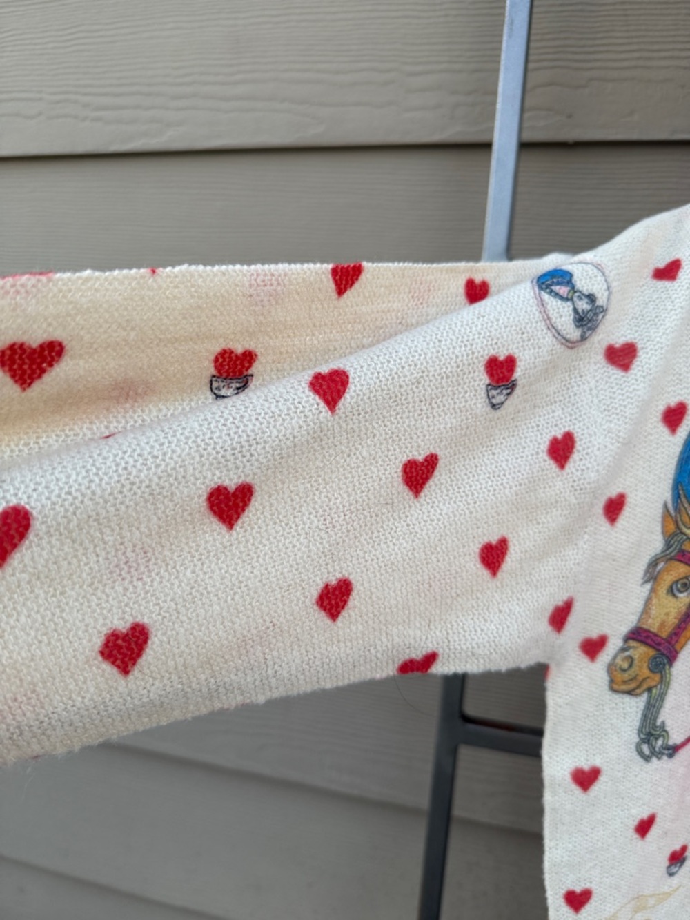 Art to Wear Whimsical Cream Sweater w/Red ❤️& ☕️ fun- Soft Unknown Brand - Picture 5 of 11
